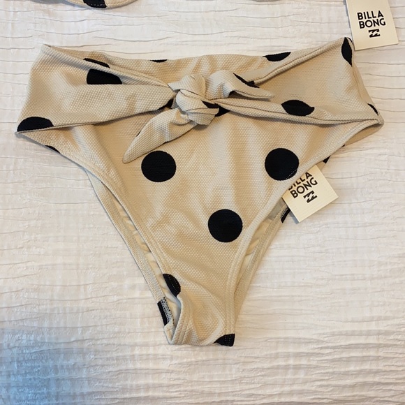 billabong bikini - Picture 3 of 4